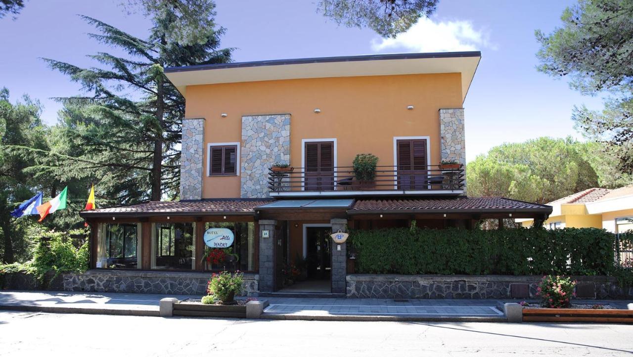 ניקולוסי Hotel Alle Pendici מראה חיצוני תמונה