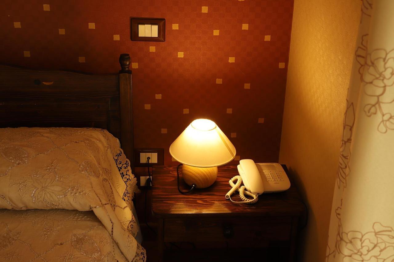 ניקולוסי Hotel Alle Pendici מראה חיצוני תמונה