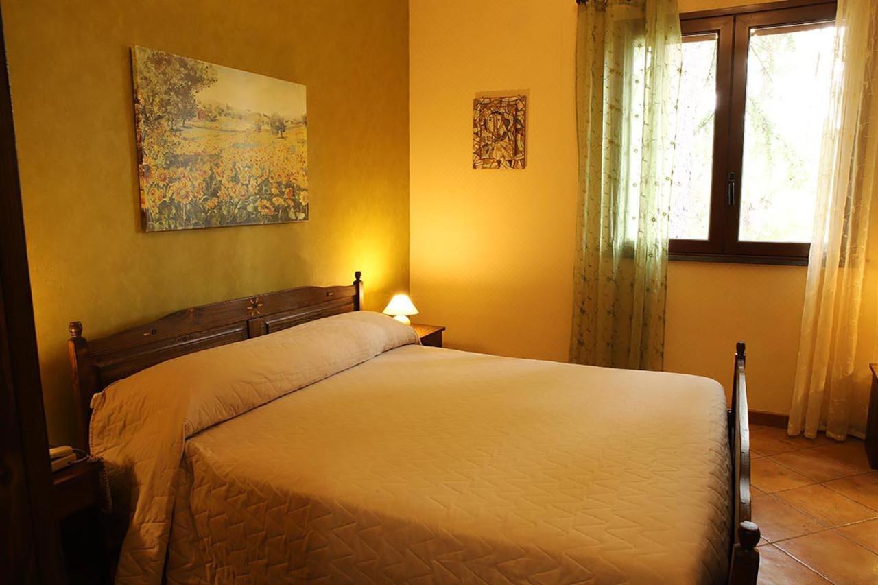 ניקולוסי Hotel Alle Pendici מראה חיצוני תמונה